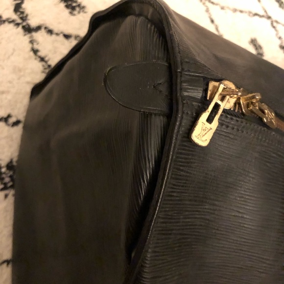 Louis Vuitton Epi Keepall 60 Black - Picture 4 of 10
